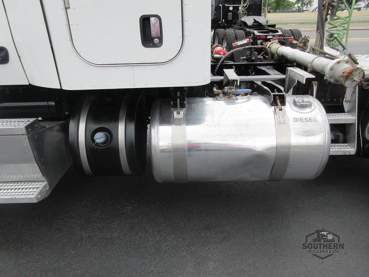 Used 2019 PETERBILT 567