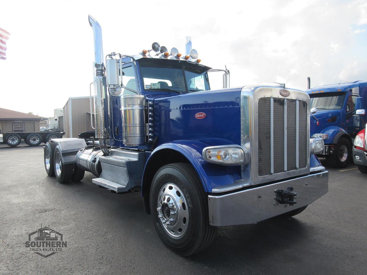 Used 2019 PETERBILT 389