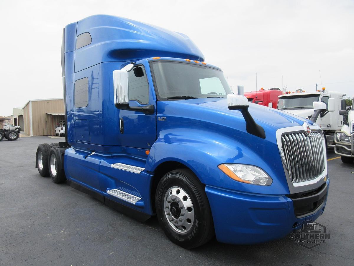 Used 2021 INTERNATIONAL LT
