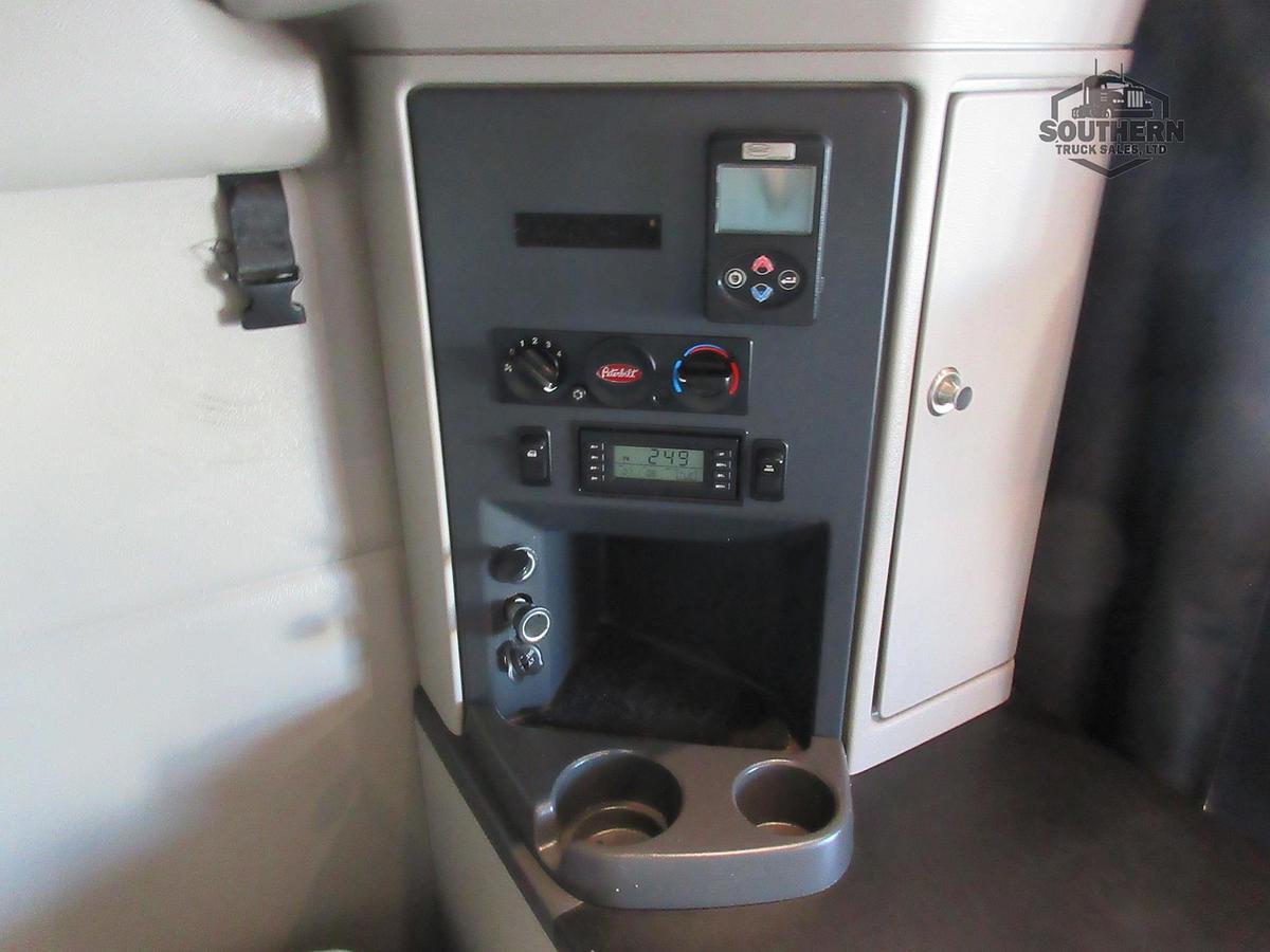 Used 2019 PETERBILT 579