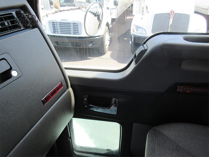 Used 2021 KENWORTH T270