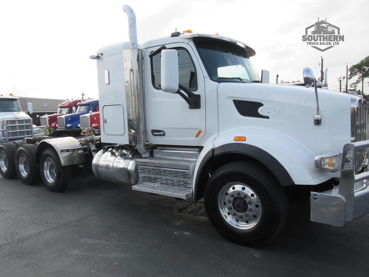 Used 2019 PETERBILT 567