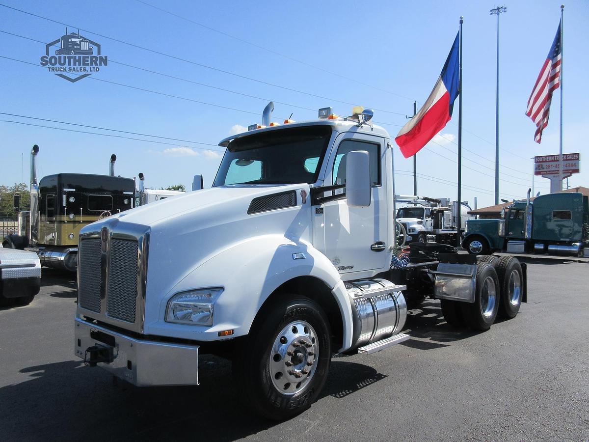 Used 2016 KENWORTH T880