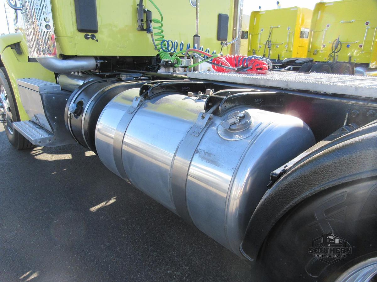 Used 2020 PETERBILT 567