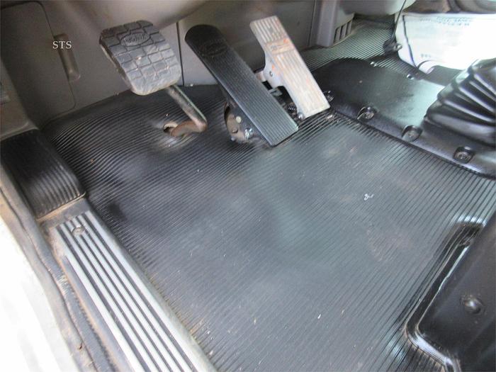 Used 2013 PETERBILT 365