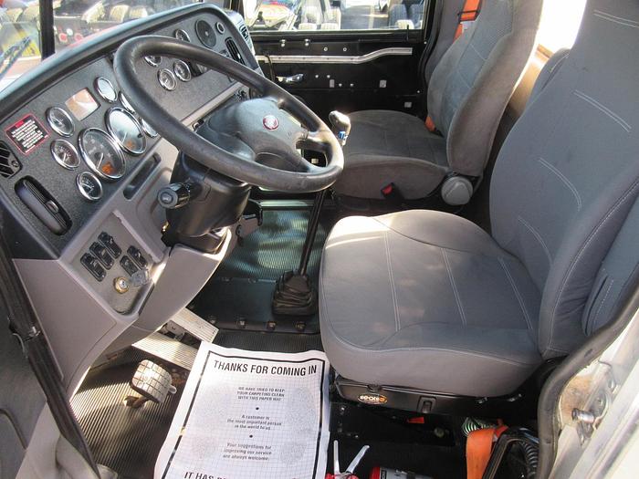 Used 2013 PETERBILT 365