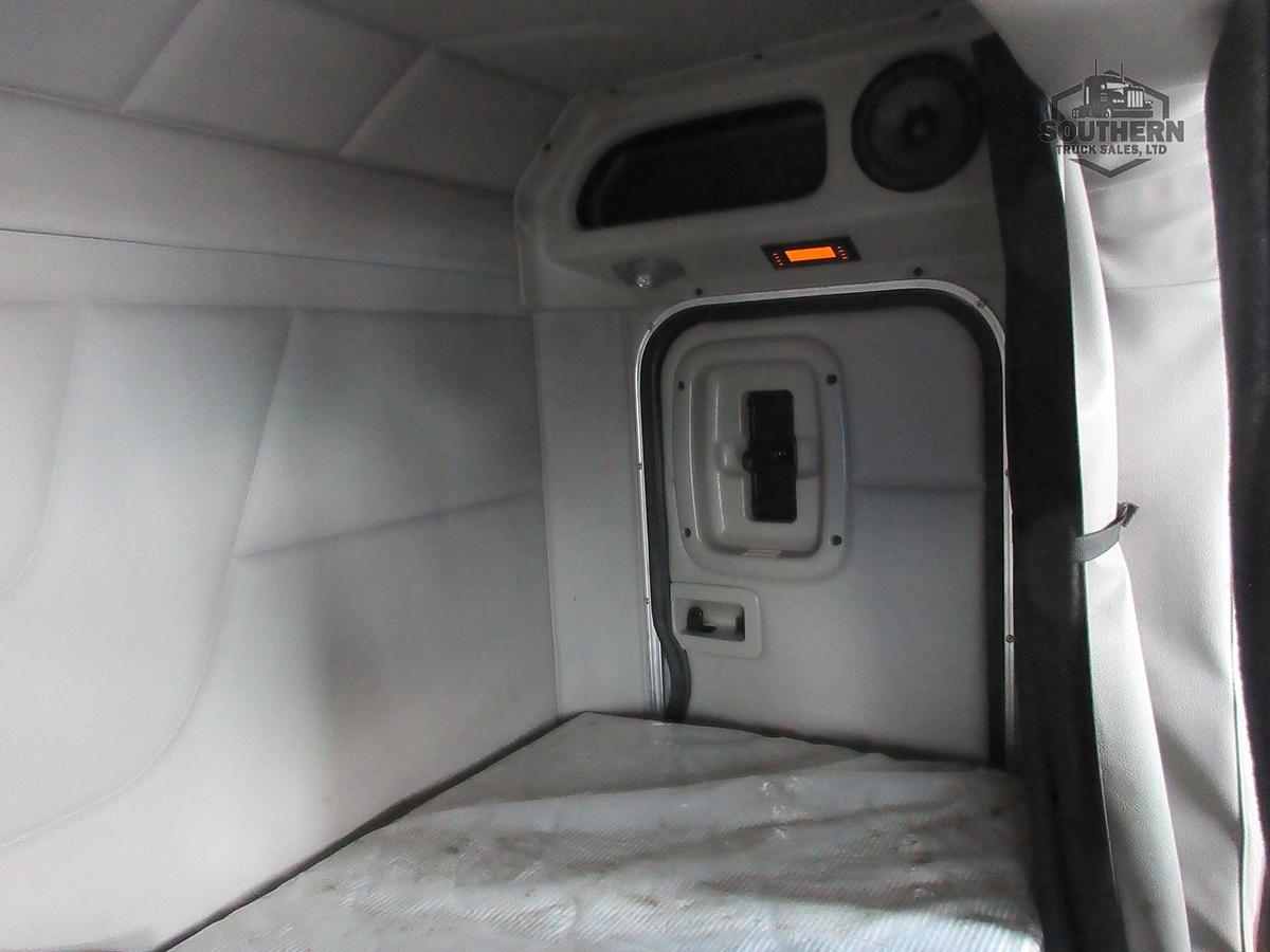 Used 2019 PETERBILT 567