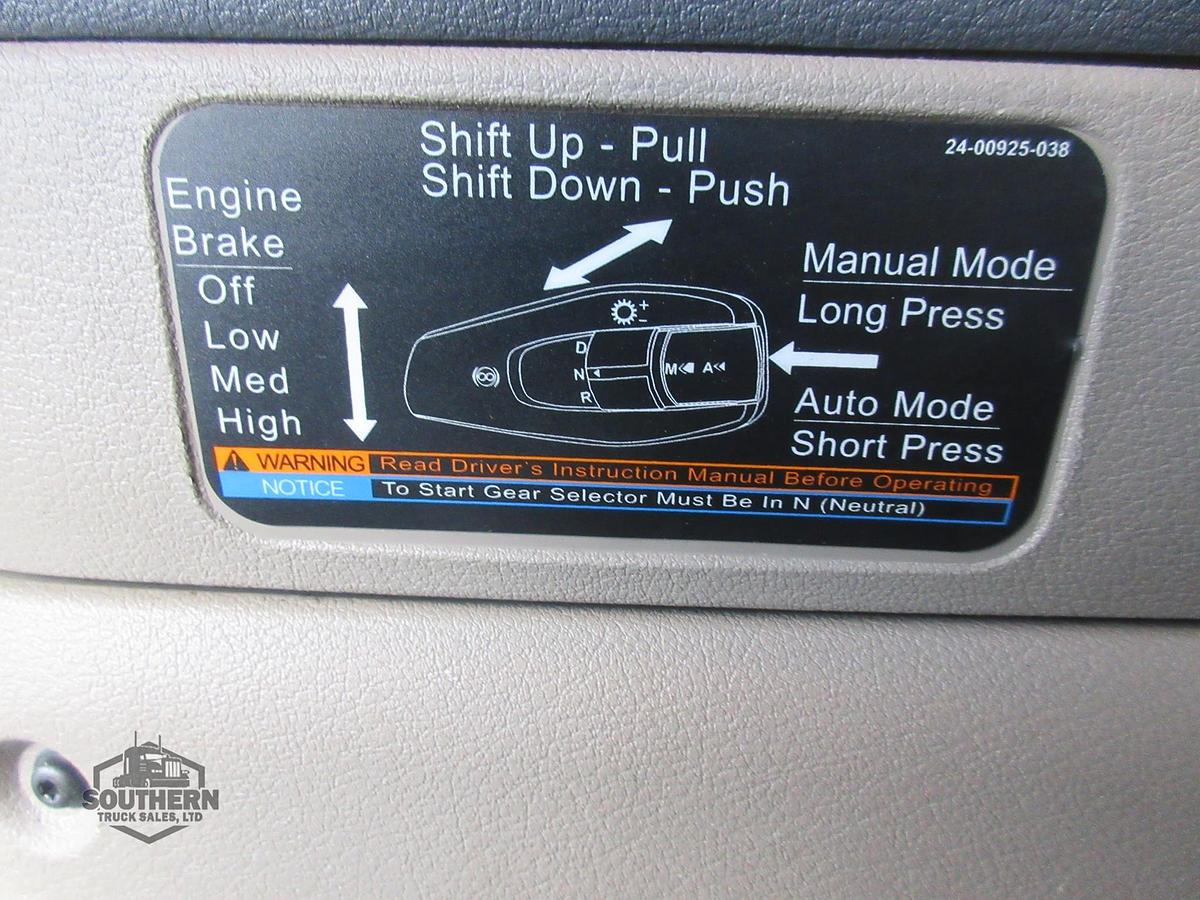 Used 2018 FREIGHTLINER CASCADIA 113