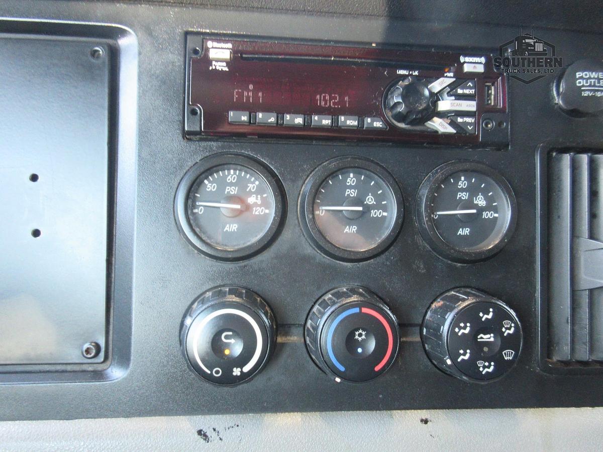 Used 2020 FREIGHTLINER CASCADIA 126