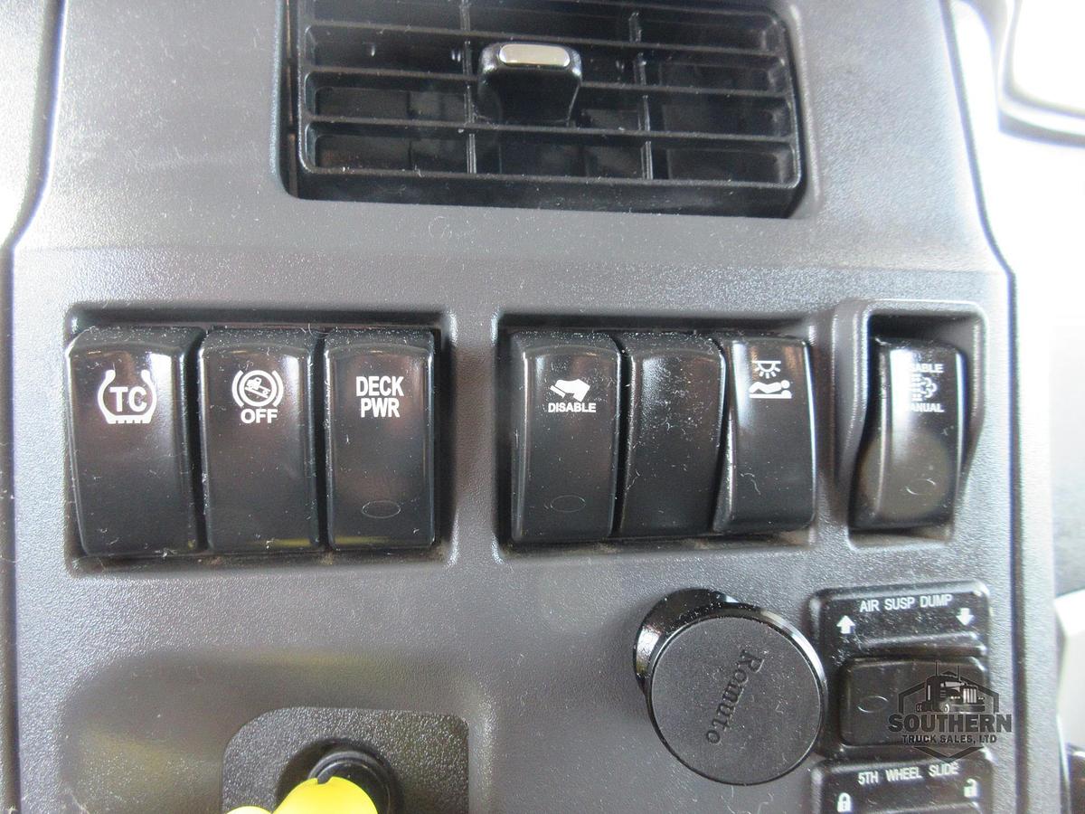 Used 2019 PETERBILT 567