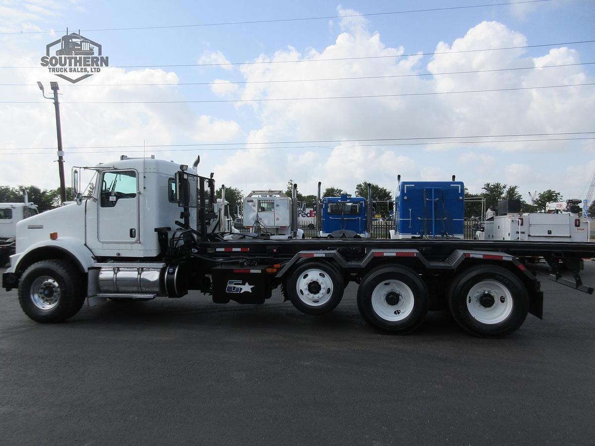 Used 2018 KENWORTH T800