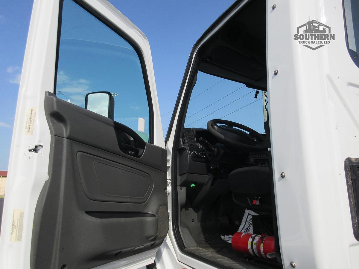 Used 2023 INTERNATIONAL LT