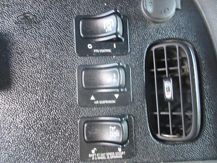 Used 2015 PETERBILT 365