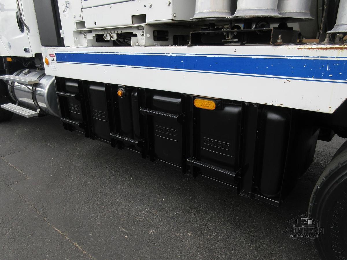 Used 2014 FREIGHTLINER 114SD