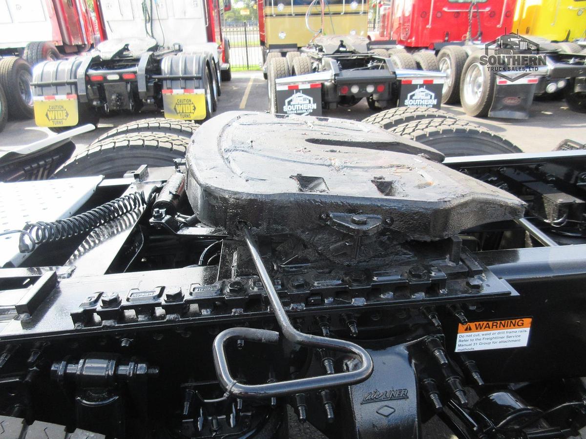 Used 2020 FREIGHTLINER CASCADIA 126