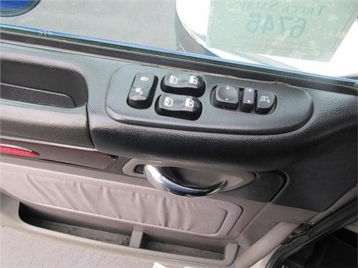 Used 2018 PETERBILT 389