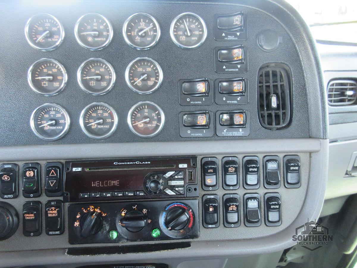 Used 2015 PETERBILT 389