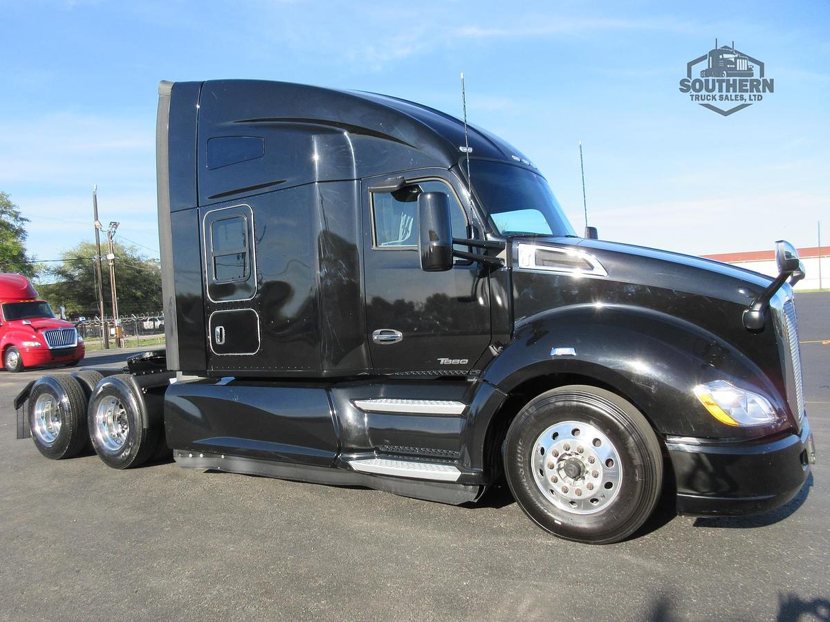Used 2021 KENWORTH T680
