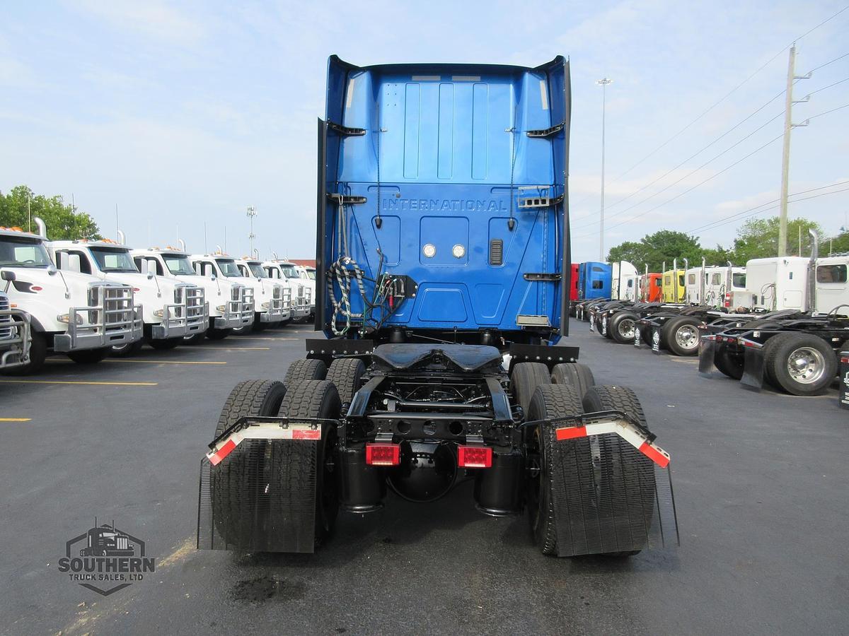 Used 2021 INTERNATIONAL LT
