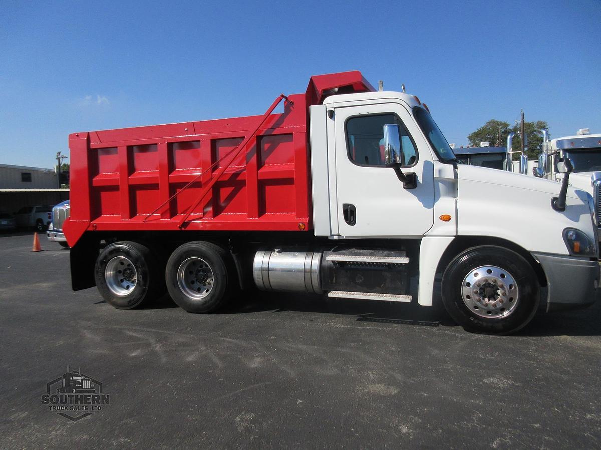 Used 2019 FREIGHTLINER CASCADIA 125
