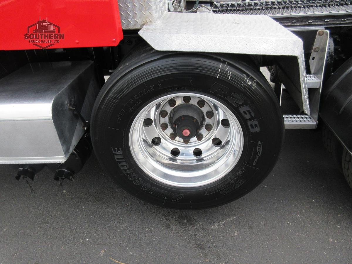 Used 2020 PETERBILT 567