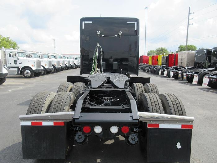 Used 2021 KENWORTH T880