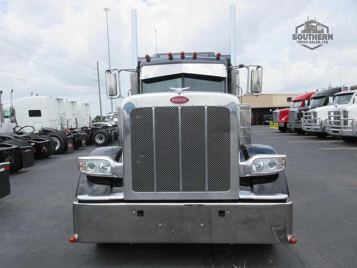 Used 2023 PETERBILT 389