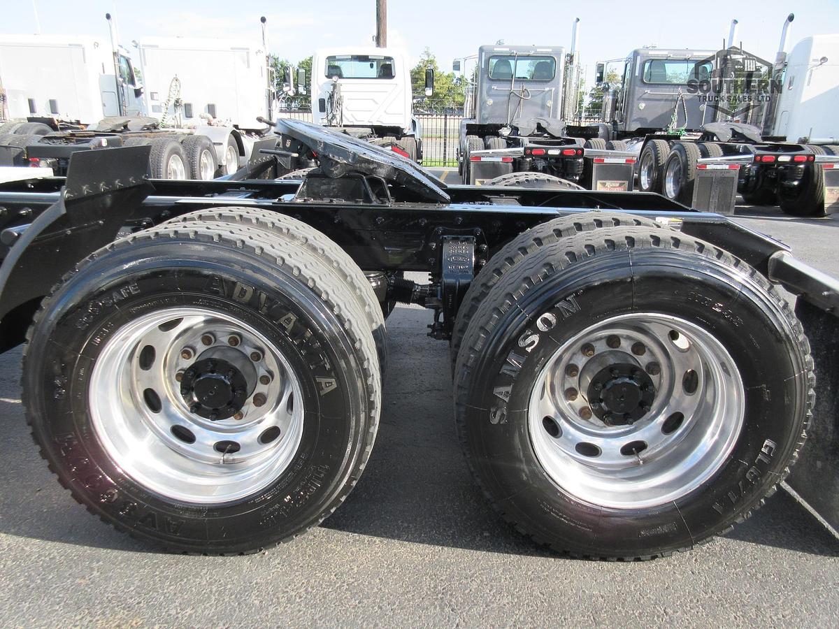 Used 2022 PETERBILT 389