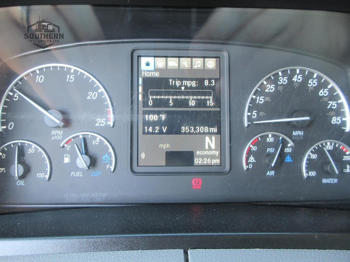 Used 2021 FREIGHTLINER CASCADIA 116