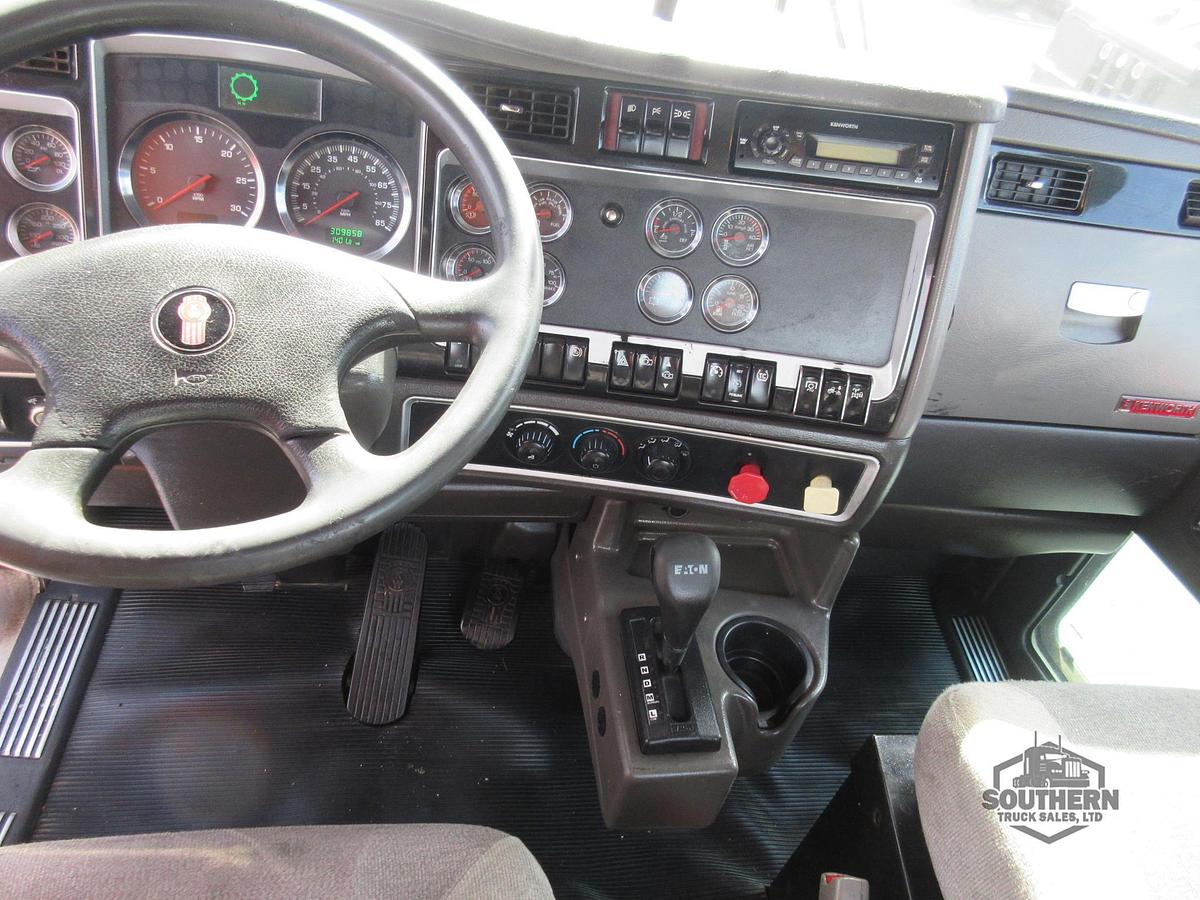 Used 2013 KENWORTH T800