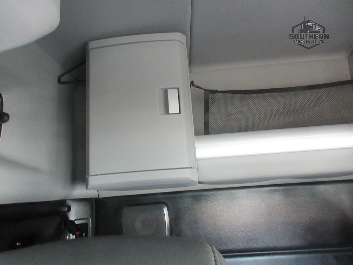 Used 2023 KENWORTH T880