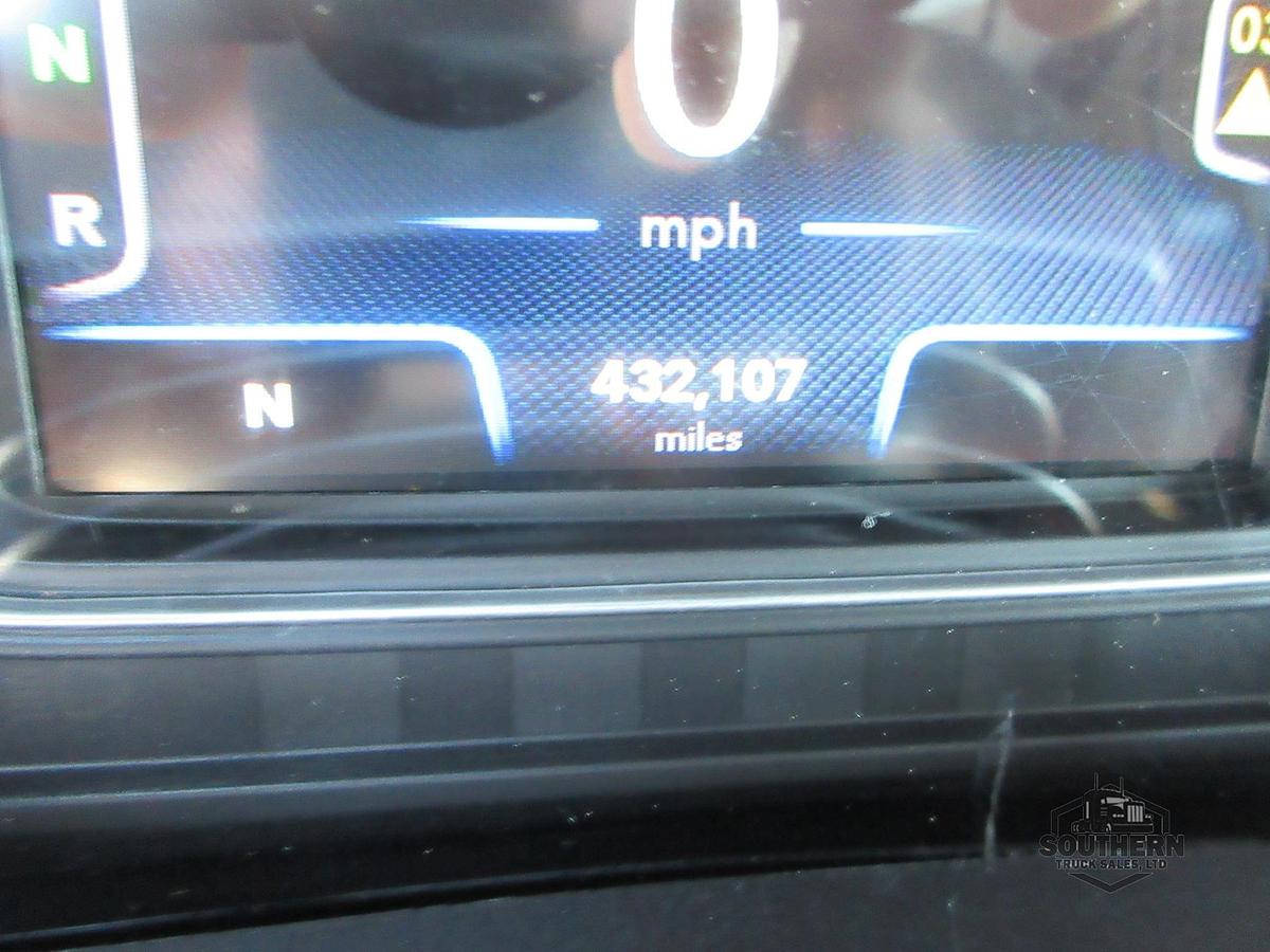Used 2021 INTERNATIONAL LT
