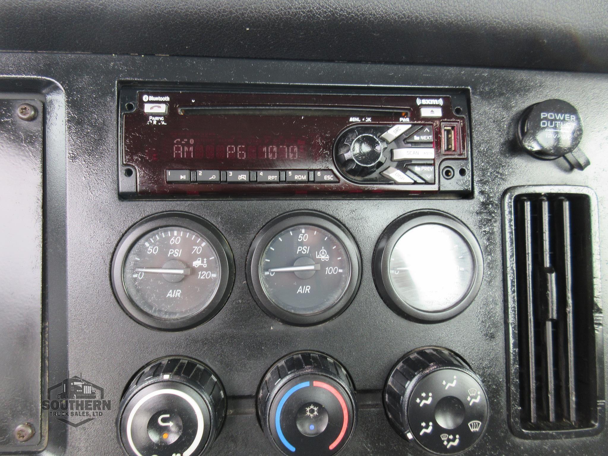 Used 2020 FREIGHTLINER CASCADIA 126