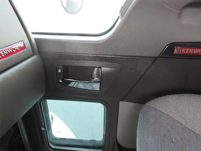 Used 2021 KENWORTH T270
