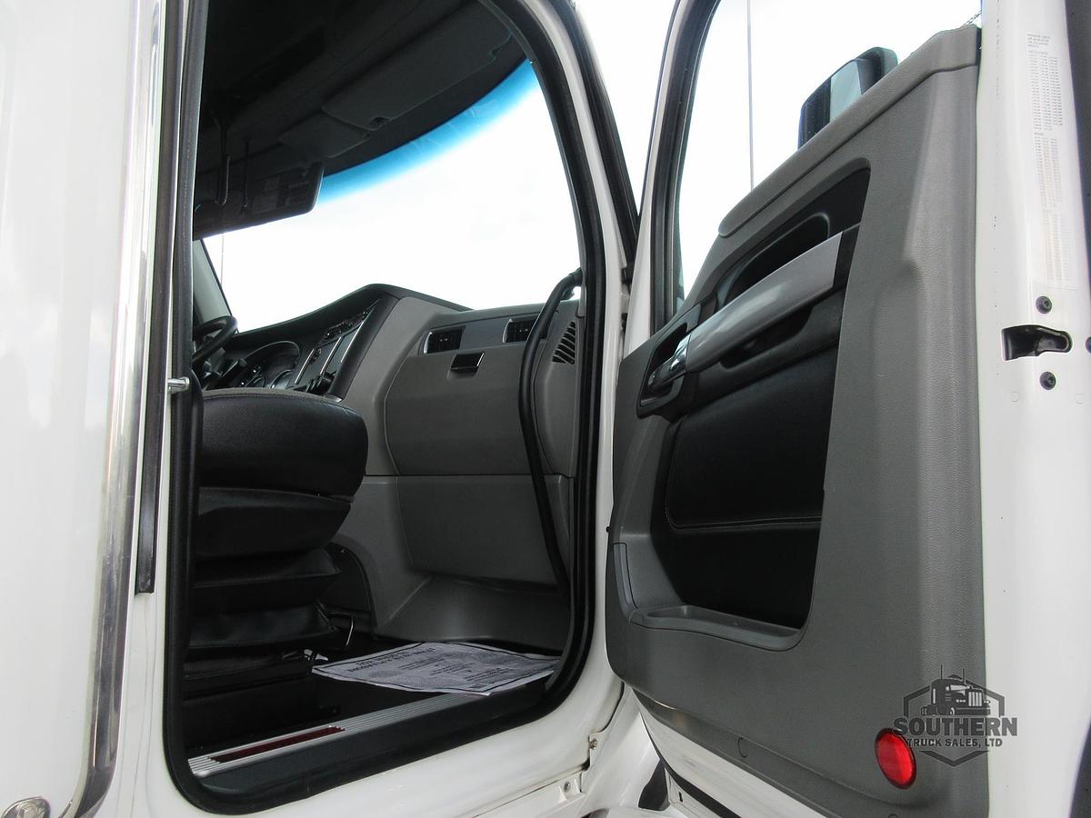 Used 2020 KENWORTH T880