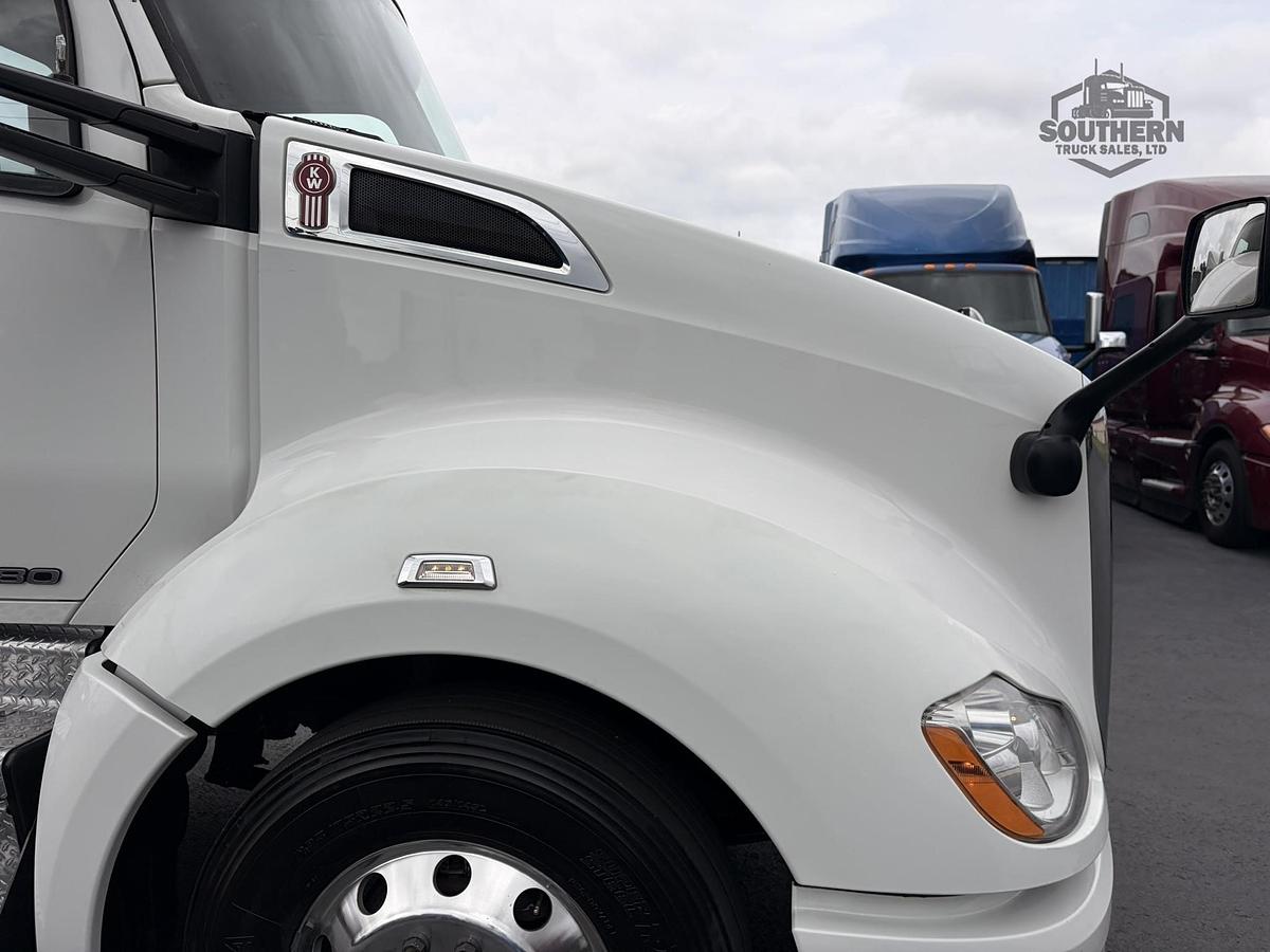 Used 2022 KENWORTH T680