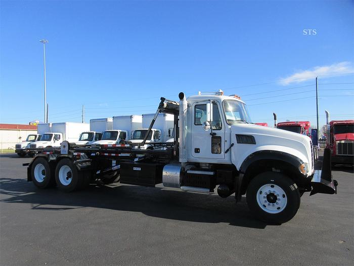 Used 2012 MACK GRANITE GU713