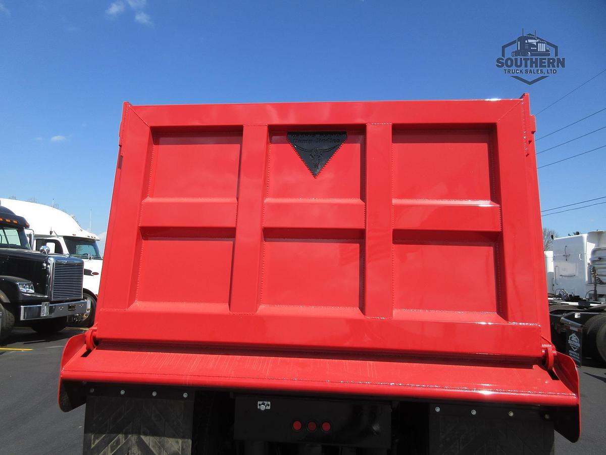 Used 2018 FREIGHTLINER CASCADIA 113