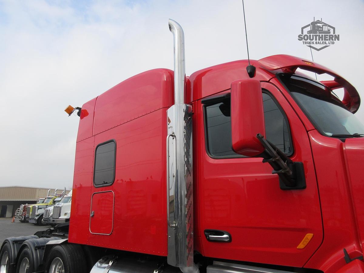 Used 2020 PETERBILT 567
