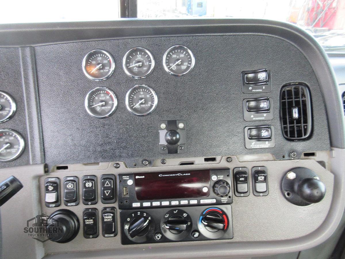 Used 2022 PETERBILT 389