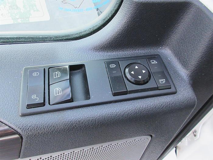 Used 2019 FREIGHTLINER CASCADIA 126