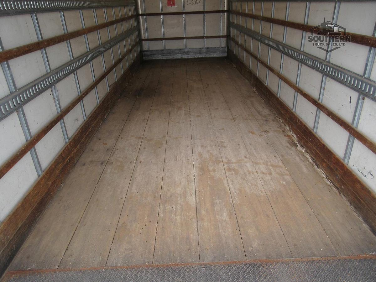 Used 2017 FREIGHTLINER BUSINESS CLASS M2 106