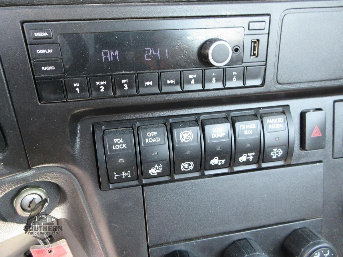 Used 2023 INTERNATIONAL LT