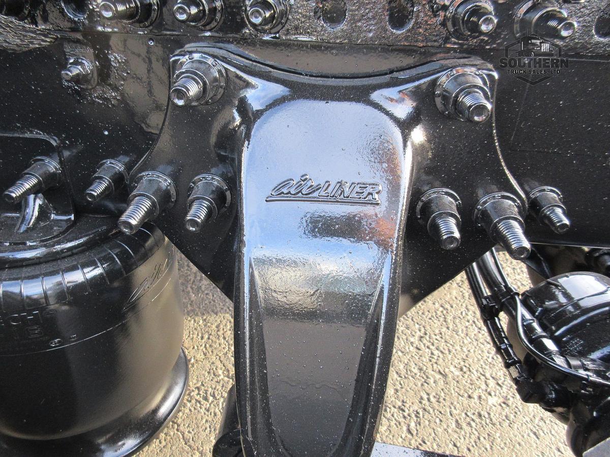 Used 2018 FREIGHTLINER CASCADIA 113