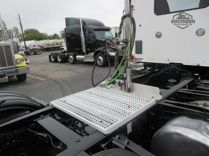 Used 2020 PETERBILT 567