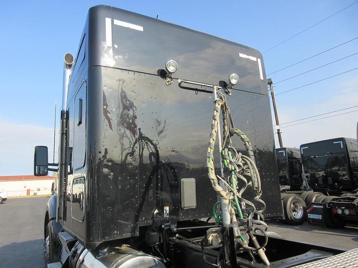 Used 2021 KENWORTH T880