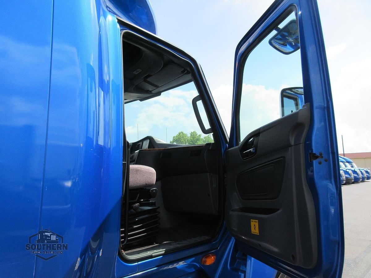 Used 2021 INTERNATIONAL LT