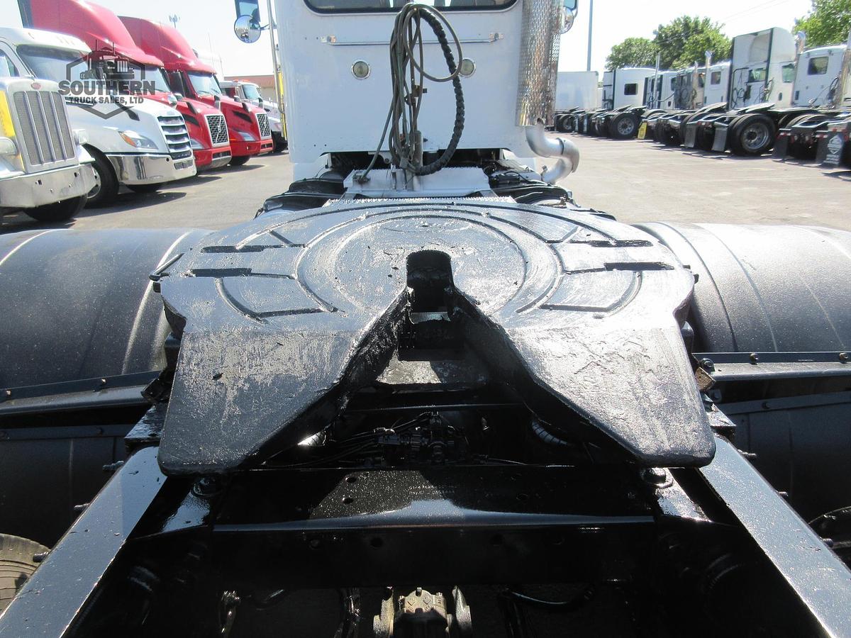 Used 2019 PETERBILT 389