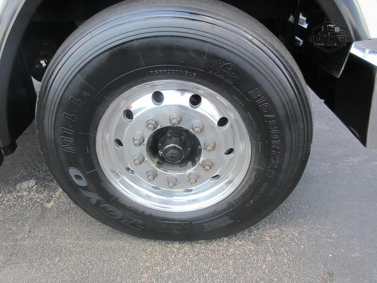 Used 2019 FREIGHTLINER CORONADO 122 SD