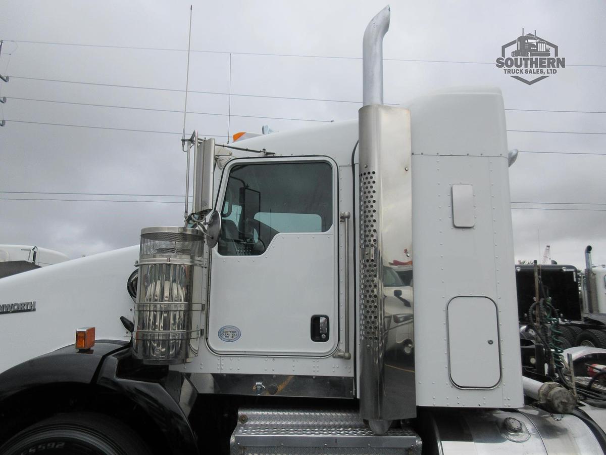 Used 2015 KENWORTH T800